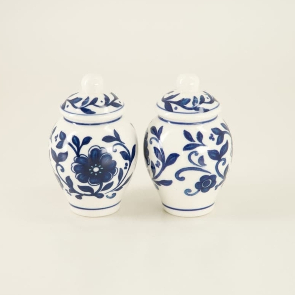 Blue and White Floral Salt and Pepper Set New - Picture 5 of 10